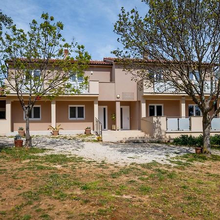 Vila Veronika 2 Pula Exteriér fotografie