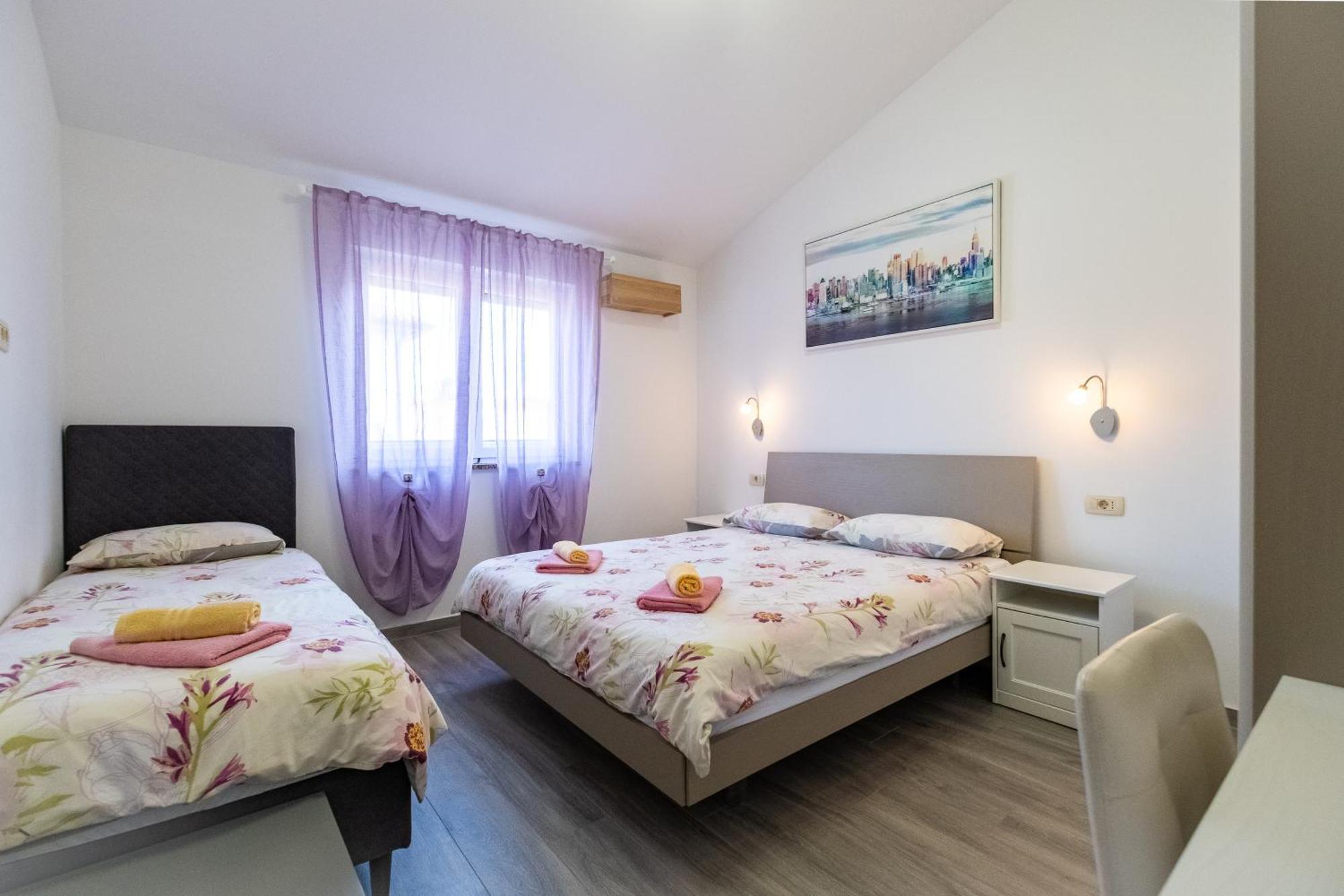 Vila Veronika 2 Pula Exteriér fotografie